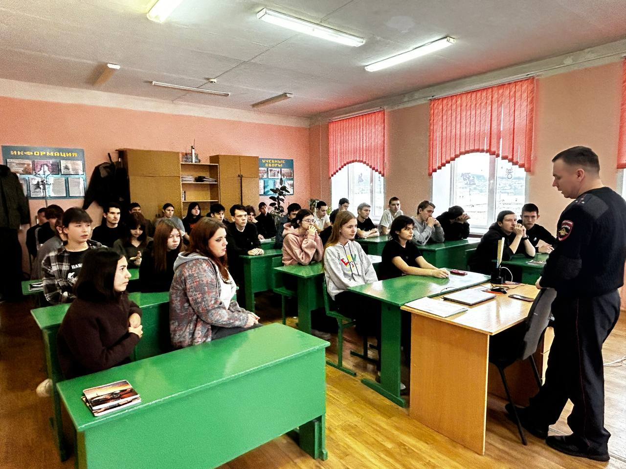 Безопасность на дорогах в молодежной среде.
